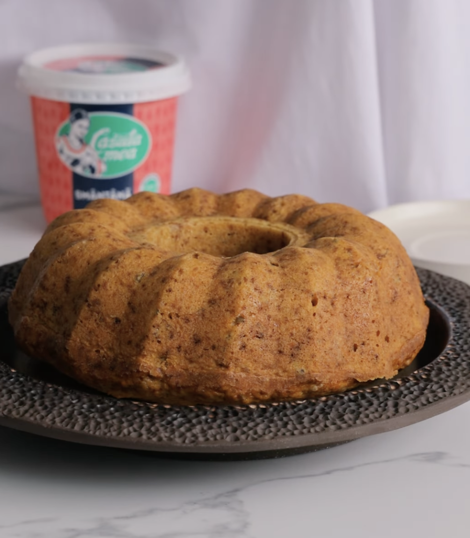 Chec simplu cu morcovi și nuci